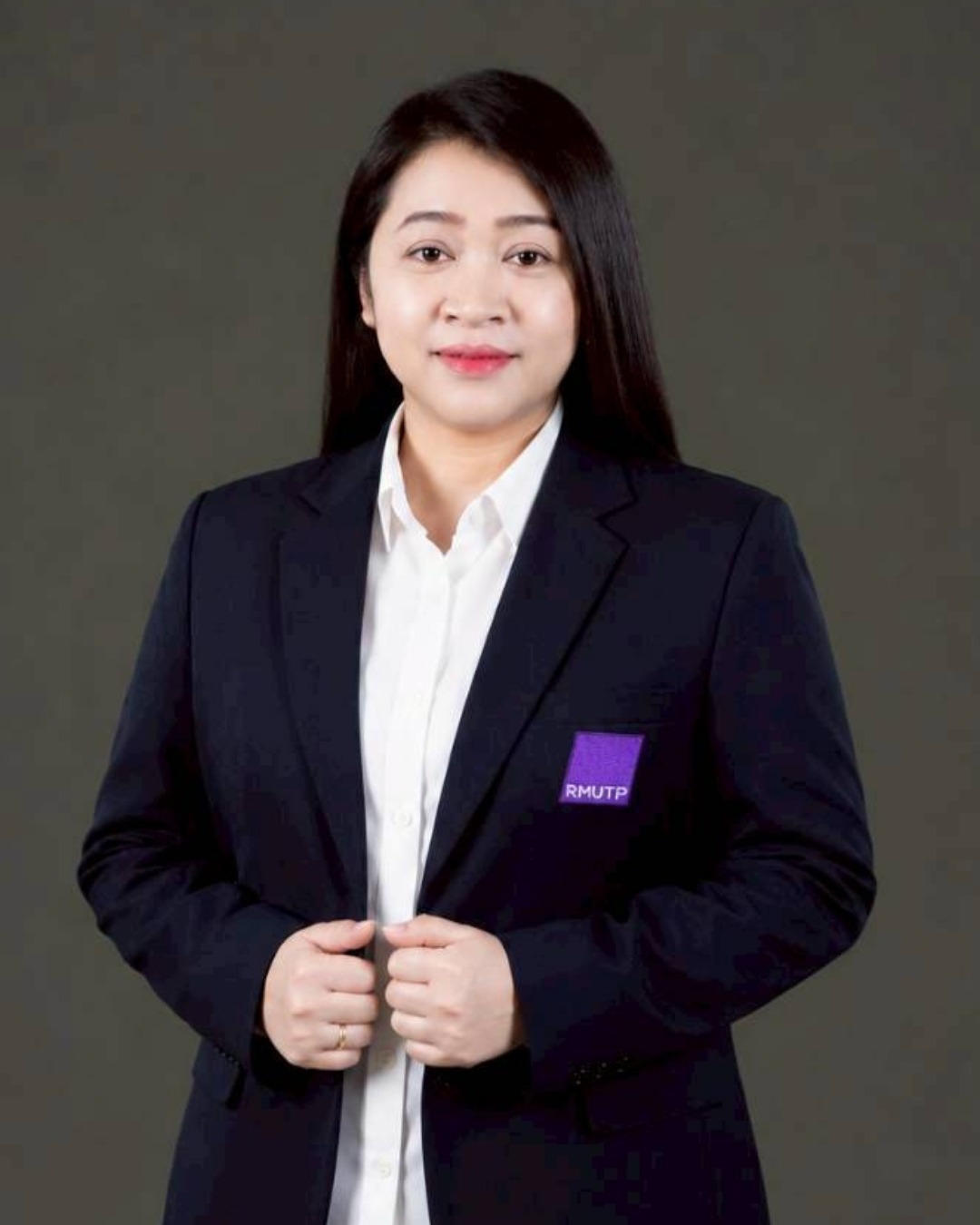 นางสาวศิยาพร เชื้อสุวรรณ