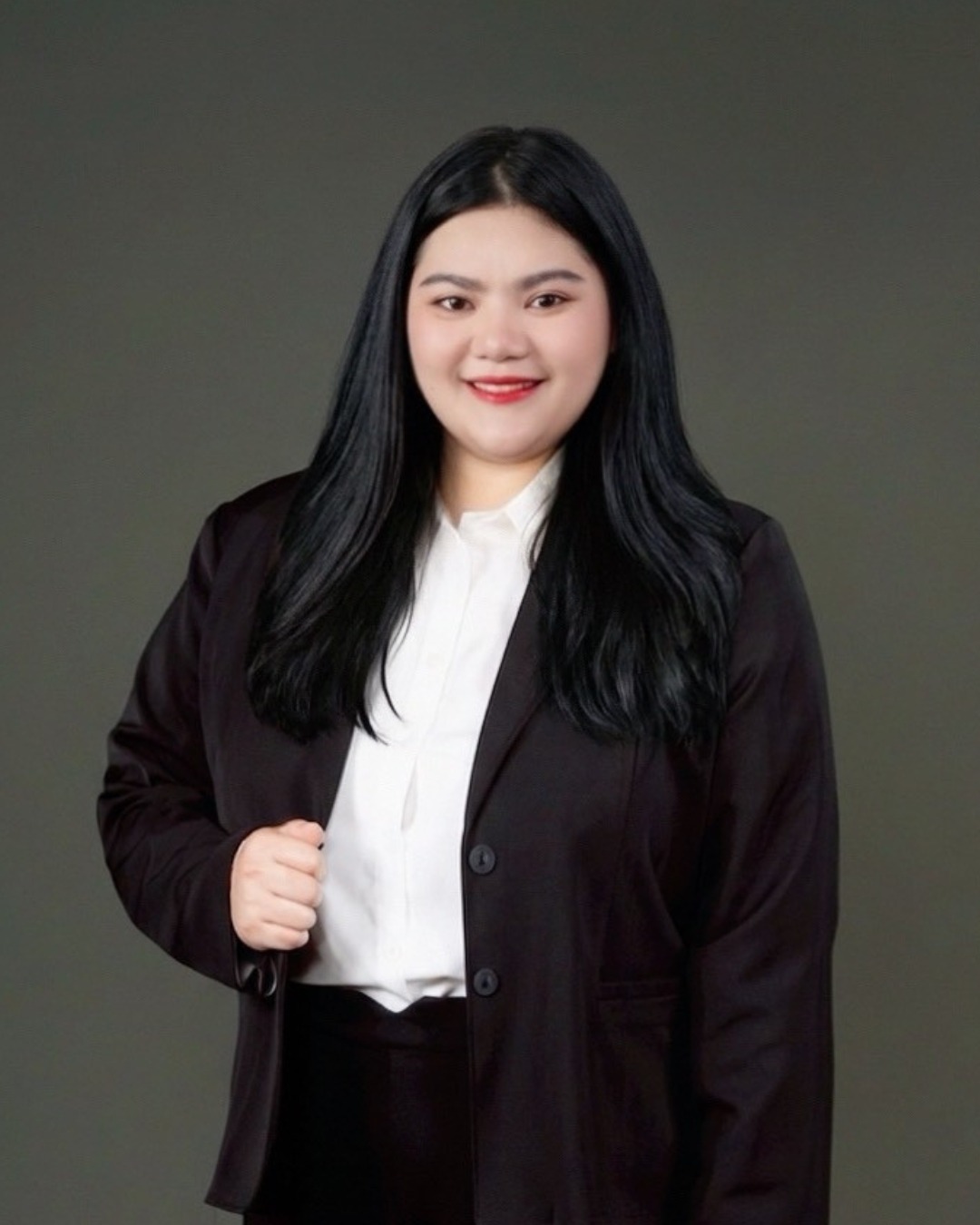 างสาวกุลธิดา ตระกูลดี