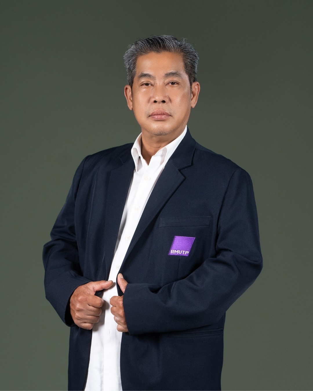 นายสุวัฒน์ พงษ์มิตร